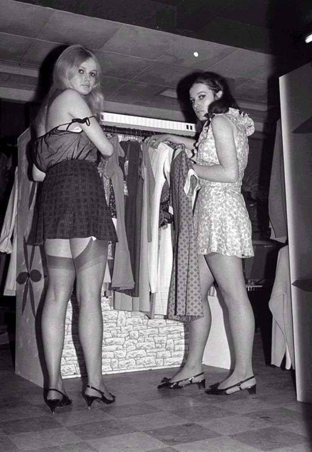 1960s stocking tops shop